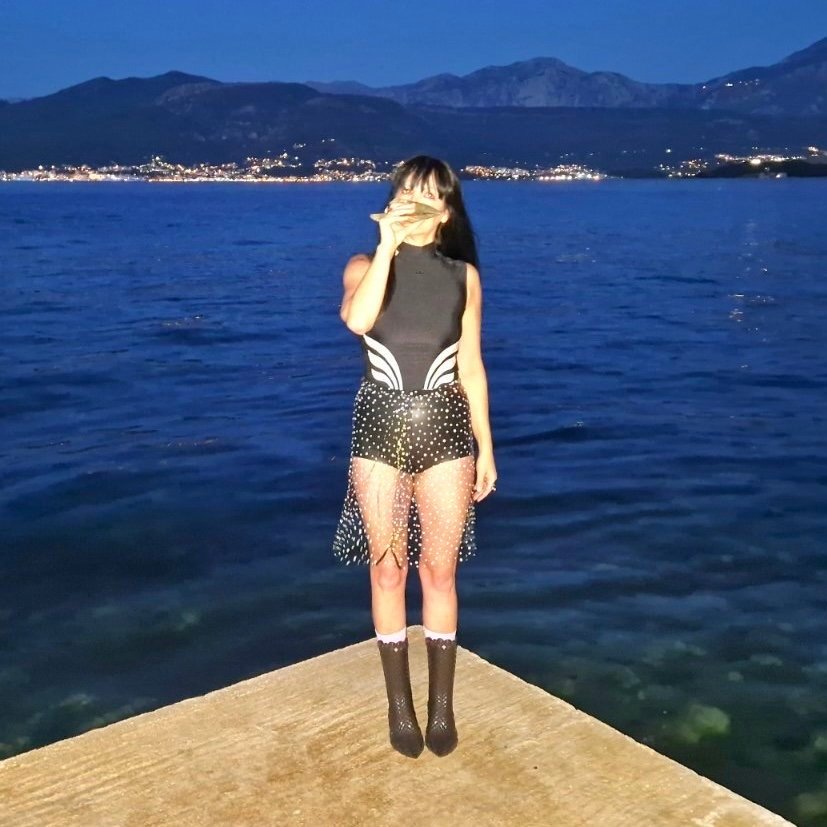 Aleksandra Durman - Essence Painting A Swan (2025) Image-1